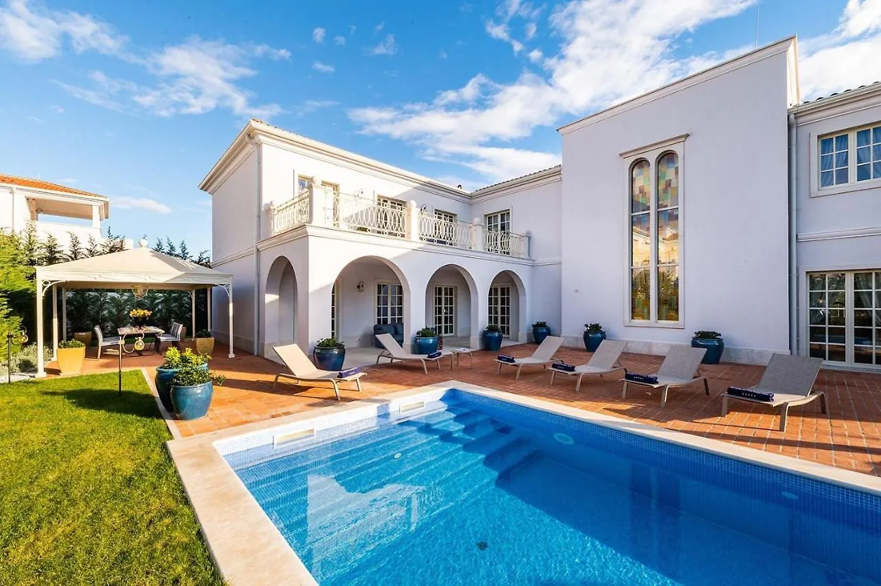 Villa Zara location